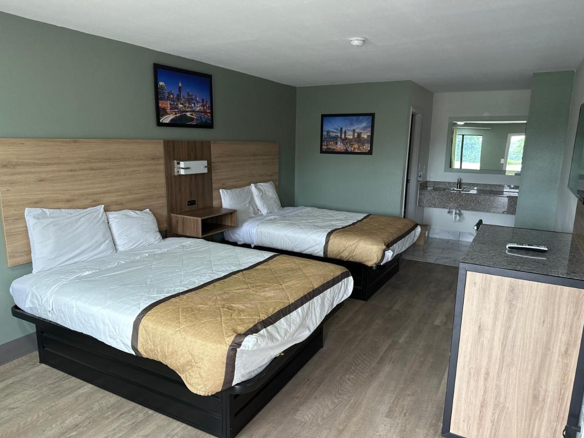 Deer Acres Inn Monroe Bagian luar foto